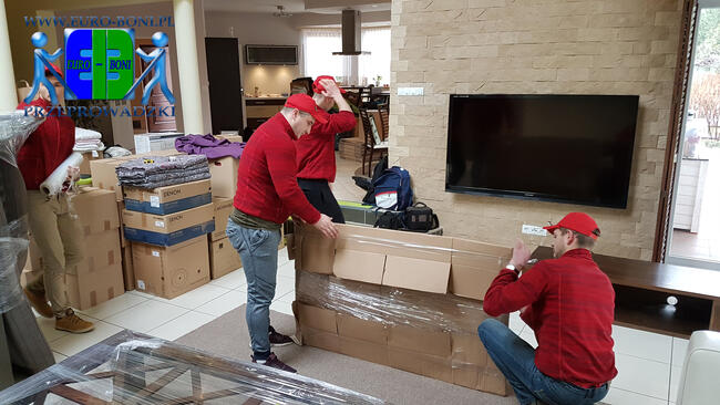 Przeprowadzki Piaseczno, Transport mebli rzeczy z noszeniem