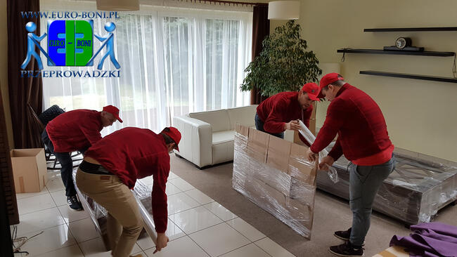 Przeprowadzki Piaseczno, Transport mebli rzeczy z noszeniem