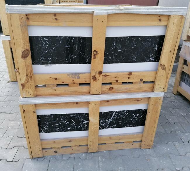 Płytki marmurowe NERO MARQUINA 45,7x45,7x1,2 poler