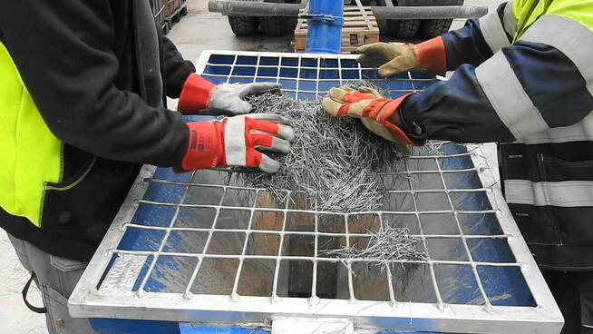 Dozownik zbrojenia rozproszonego - pneumatyczny