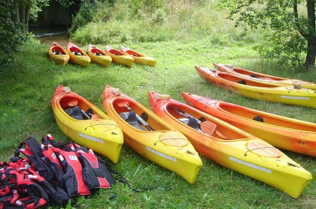 Kajaki na Kaszubach - spływ kajakowy - rzeka Wda