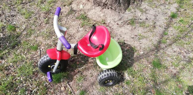 Rower trójkołowy dla małego dziecka - Bielany