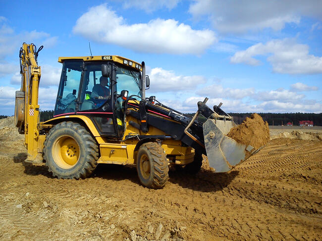 Usługi koparko-ładowarką koparka minikoparka WARSZAWA