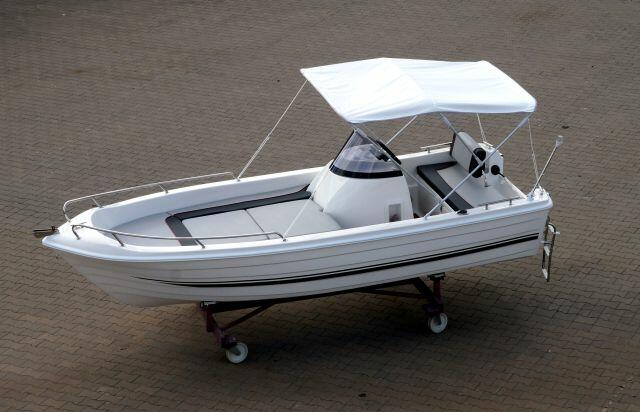 Wypożyczalnia łodzi Zegrze Czarter Motorówki Skutery Wodne