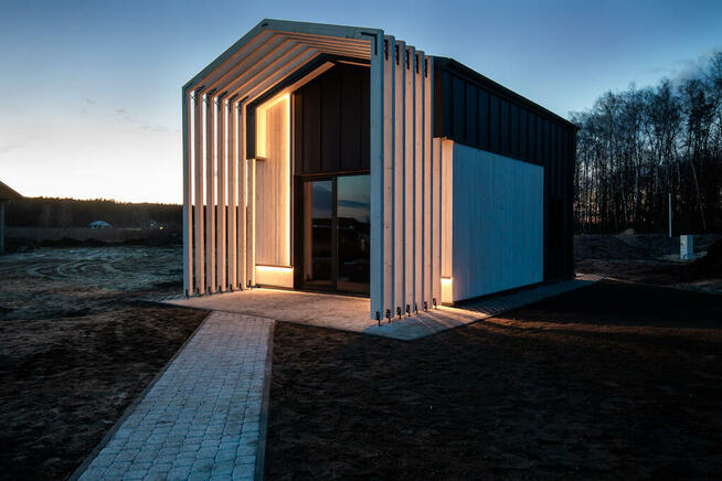 DOM 35m2 z antresolą Płyta warstwowa ocieplenie gotowy dom