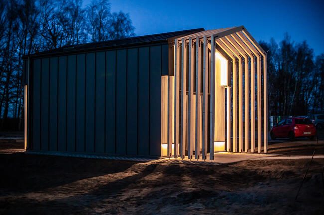 Panele SIP na ciepły domek bez pozwolenia 35m2 z antresolą