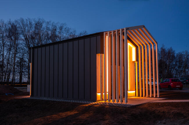 Panele SIP na ciepły domek bez pozwolenia 35m2 z antresolą