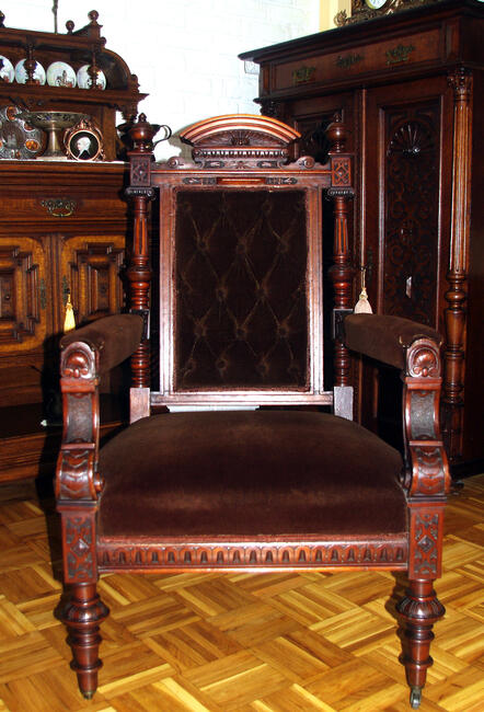 Fotel eklektyczny ( epoka wilhelmińska)