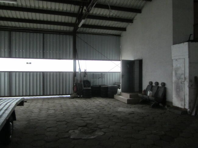 Działka inwestycyjna budowlana 20ar + hala 200m2