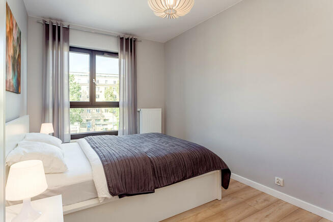 64m2/ 3-pok. w apartamentowcu / metro Płocka