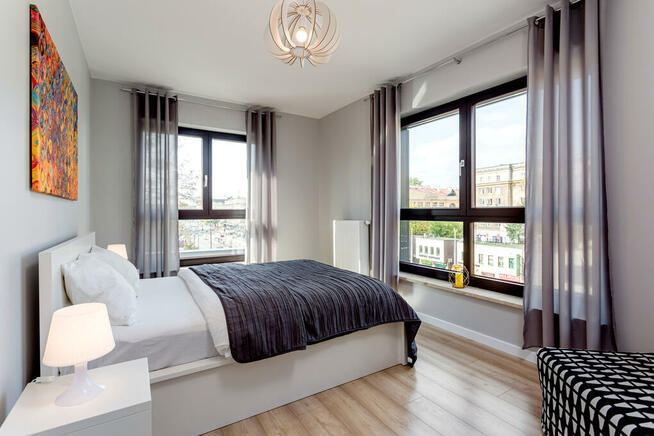 64m2/ 3-pok. w apartamentowcu / metro Płocka