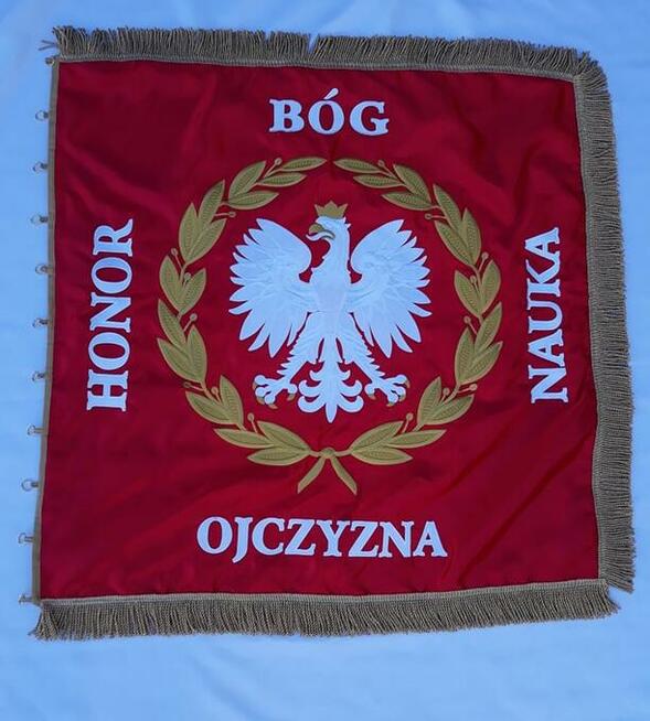 Sztandar haftowany, producent sztandarów, proporczyki