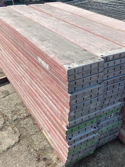 Wynajem - rusztowanie elewacyjne - Poznań