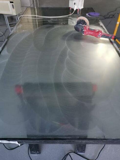 Polerowanie szyb okiennych Warszawa Usuwanie rys z szyby