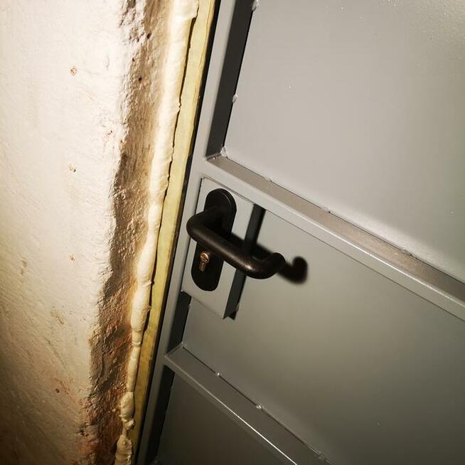 Stalowe, Metalowe Drzwi do piwnycy pod wymiar