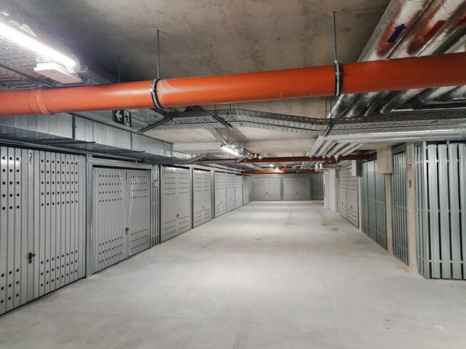 Boks garażowy 16m2 Wrocław Krzyki Tarnogaj Gazowa Armii Kraj