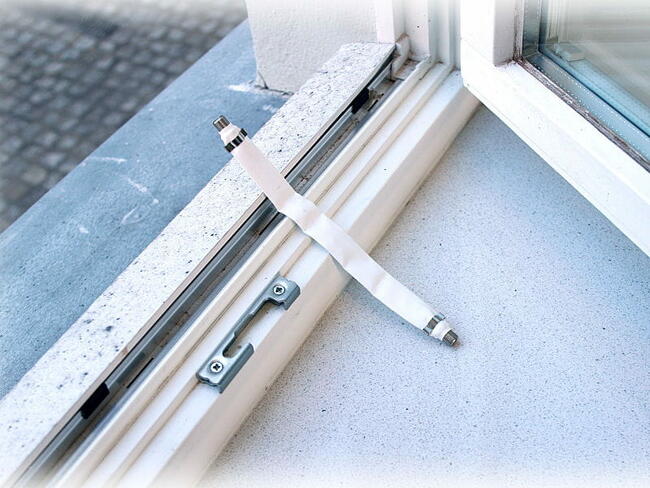 Przejście podokienne przelotka antenowa Wtyk F