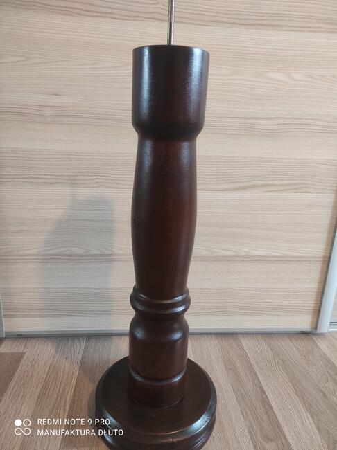 Lichtarz paschalny-swiecznik-drewniany-Podstawa pod Paschał