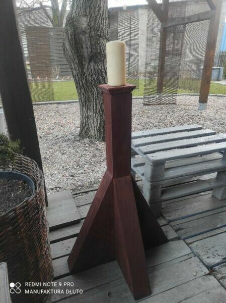 Lichtarz paschalny-swiecznik-drewniany-Podstawa pod Paschał