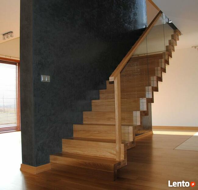 Schody dębowe, jesionowe, orzech amerykański