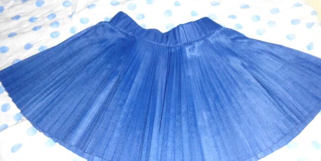 granatowa spódniczka plisowana