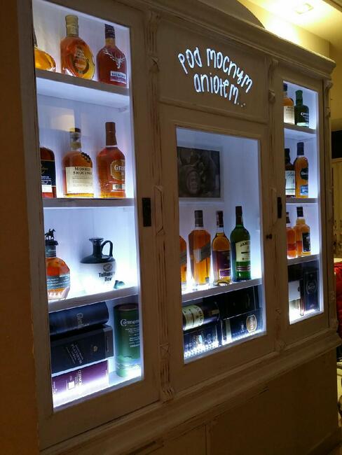 Do gabinetu, na wymiar biblioteka i inne lada, itp