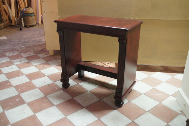 Do gabinetu, na wymiar biblioteka i inne lada, itp