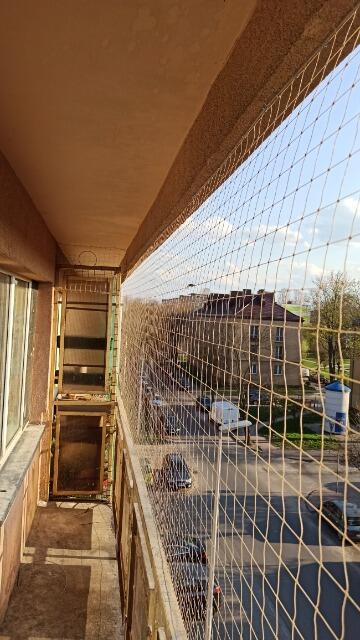 Vector Sprzątanie balkonu i montaż siatek Łódź