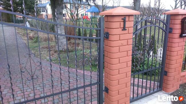 Montaż ogrodzeń i malowanie Ogrodzenie