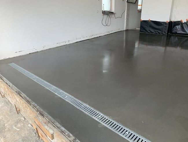 Wylewki maszynowe ,Posadzki przemysłowe i tynki gipsowe