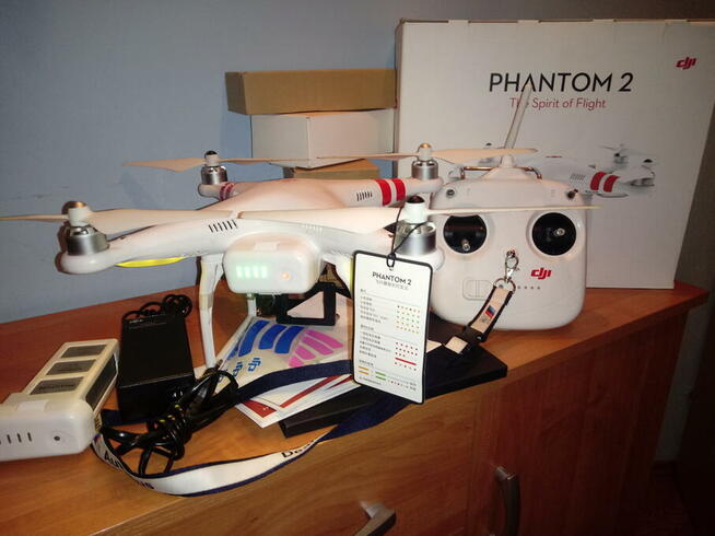 DUŻY DRON Dji PHANTOM 2 + osprzęt .