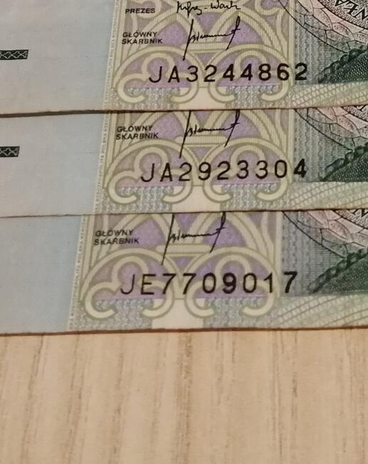 Banknoty destrukty Przesunięcie, pogrubienie druku, kleksy