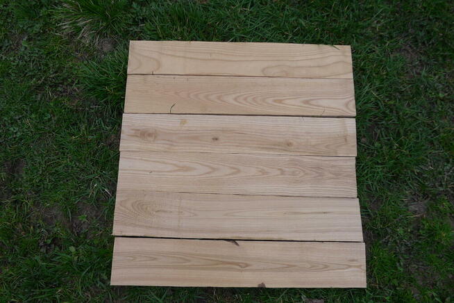 Jesionowa deska podłogowa ,,parkiet,,