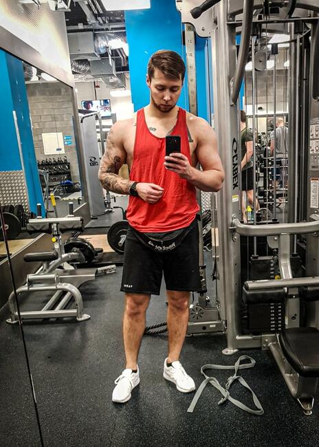 MARCIN DOBRZENIECKI DIETETYK I TRENER PERSONALNY