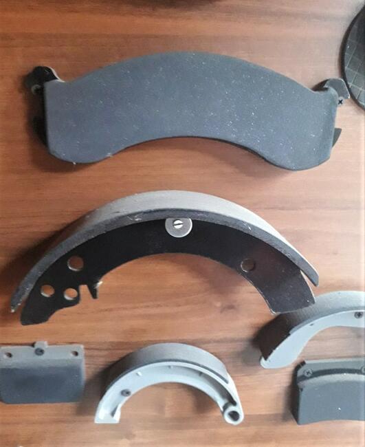 REGENERACJA TARCZ SPRZĘGŁA, SZCZĘK I KLOCKÓW HAMULCOWYCH