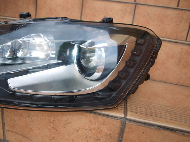 VW Polo lampa lewa przód (xenon + Led) 2009 -2017r (europa)