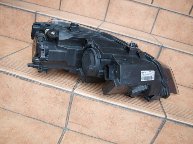 VW Polo lampa lewa przód (xenon + Led) 2009 -2017r (europa)