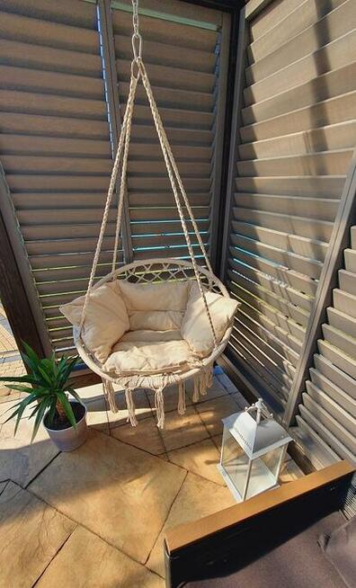 Bocianie gniazdo z poduszką, fotel brazylijski czarny/beżowy