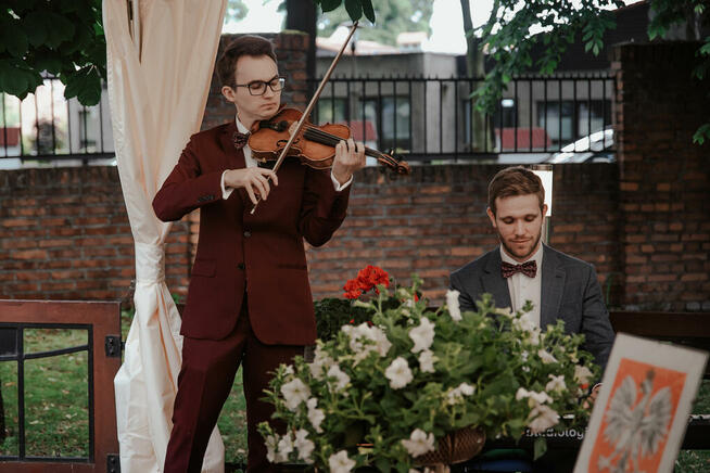 The Gentlemen Music Project // DJ i KONFERANSJER + SKRZYPCE