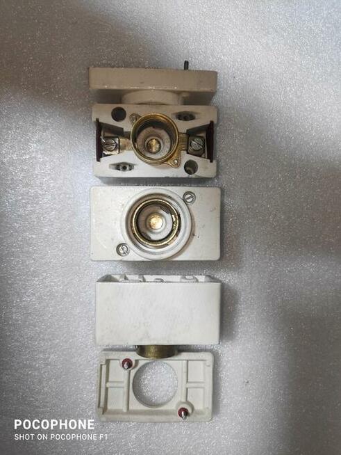 Podstawa bezpiecznikową 25A