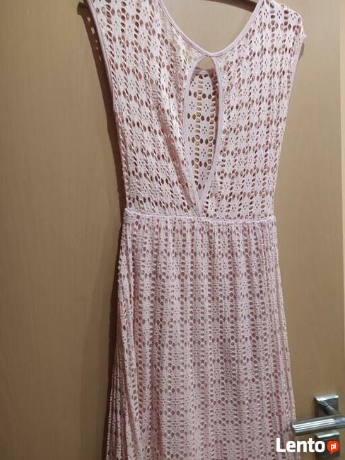 Sukienki damskie różne