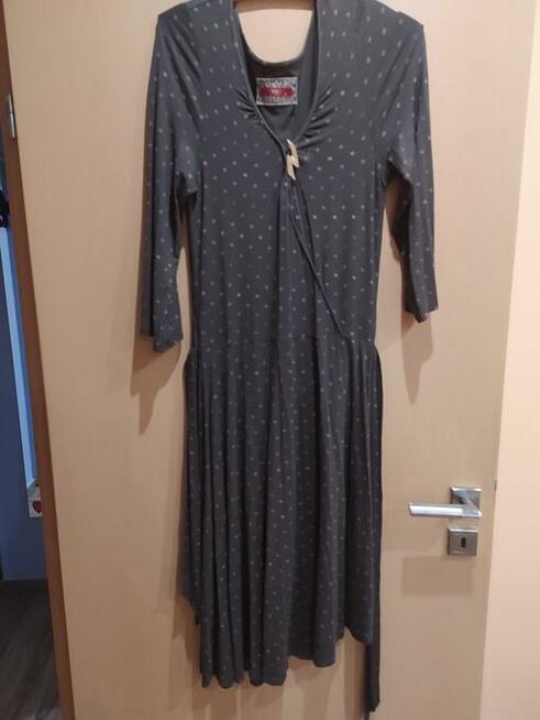 Sukienki damskie różne