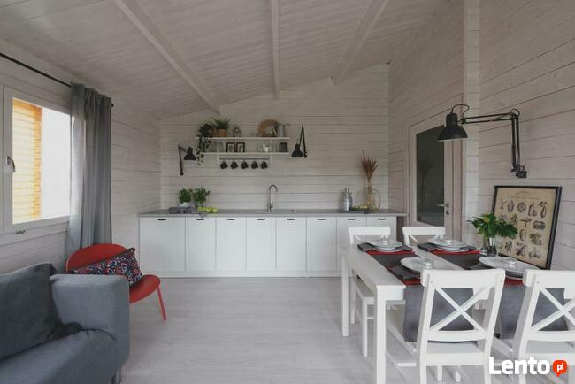 DREWNIANY DOMEK LETNISKOWY WEEKEND 25 + 8 M2