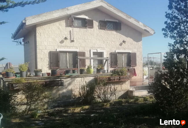 prywatna wyposażona plaża we włoszech puglia