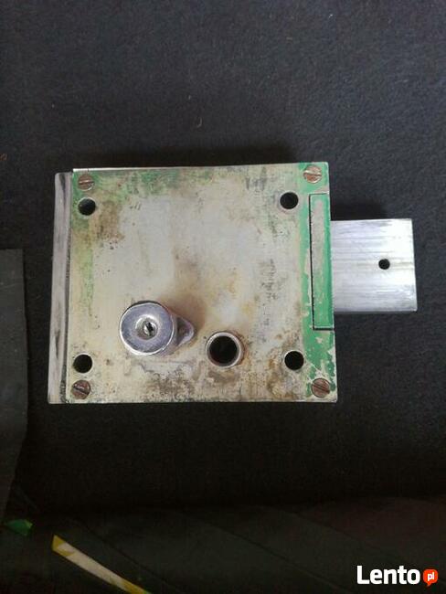 Duży zamek do bramy garażowej symbol U 28 p