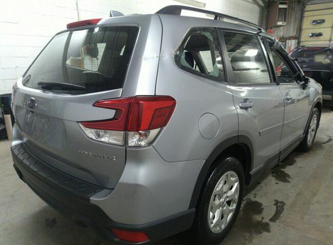 Subaru Forester 2019, 2.5L, 4x4, porysowany