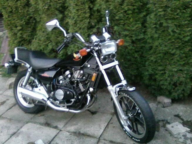 Honda Magna VF 500 C z silnikiem V30 amerykańska wersja
