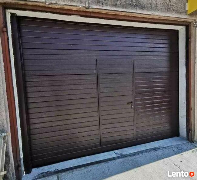 Brama garażowa segmentowa o wymiarach 2500 x 2250, biały