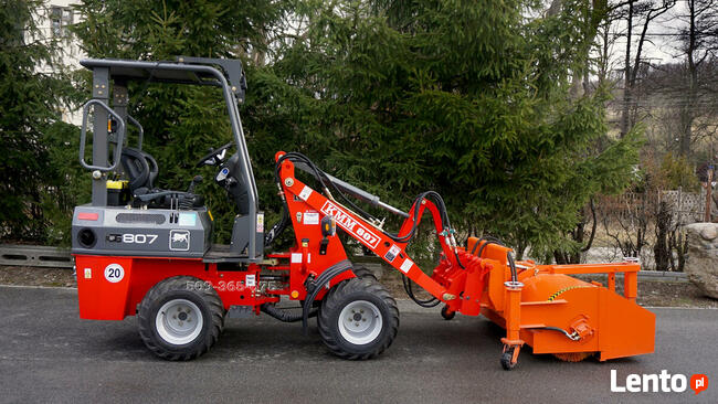 Nowa mini ładowarka KMM 807 Kubota