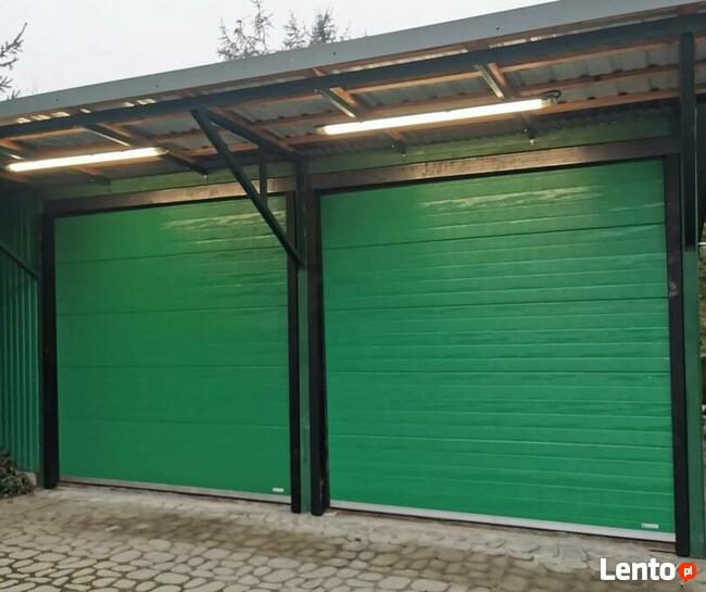 Brama garażowa segmentowa o wymiarach 2500 x 2250, biały